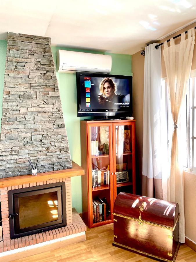 Cozy Studio In Benajarafe With Chimney ภายนอก รูปภาพ